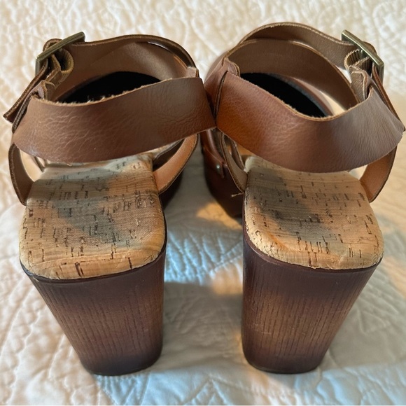 KORKS Brown Leather Clog - Picture 2 of 6